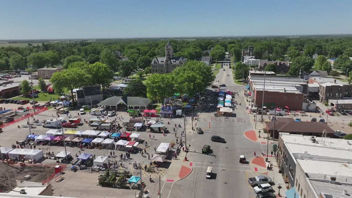 32nd Annual Aledo Rhubarb Festival Underway Wqad