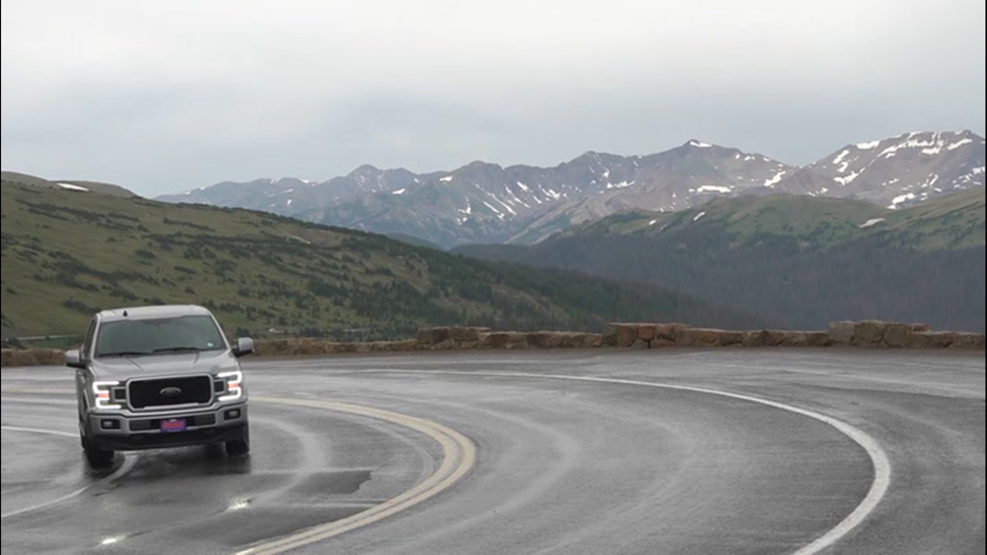 Explore Rocky Mountain National Park by car