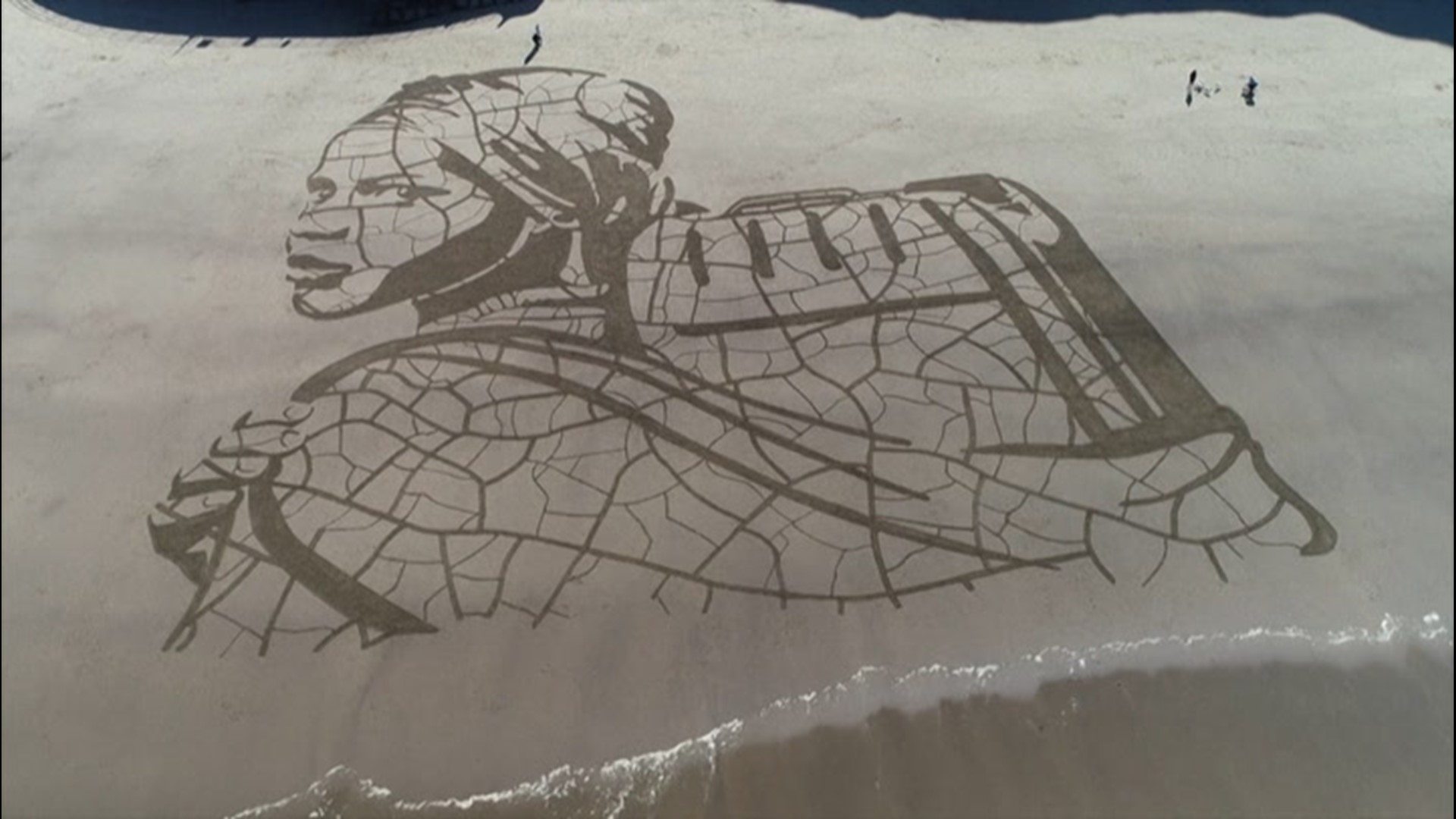 I Create Massive Drawings Out Of Beach Sand (30 Pics) | Bored Panda