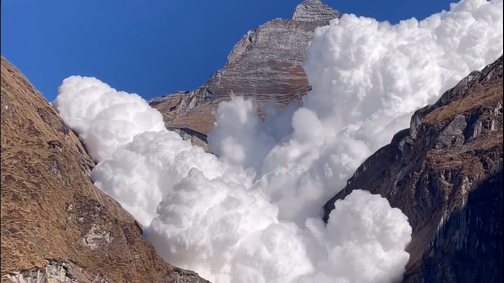 You'd expect to capture some spectacular images on camera if you're kayaking at a glacier lake in Nepal, but one group of campers saw something they never expected to see: a massive avalanche.