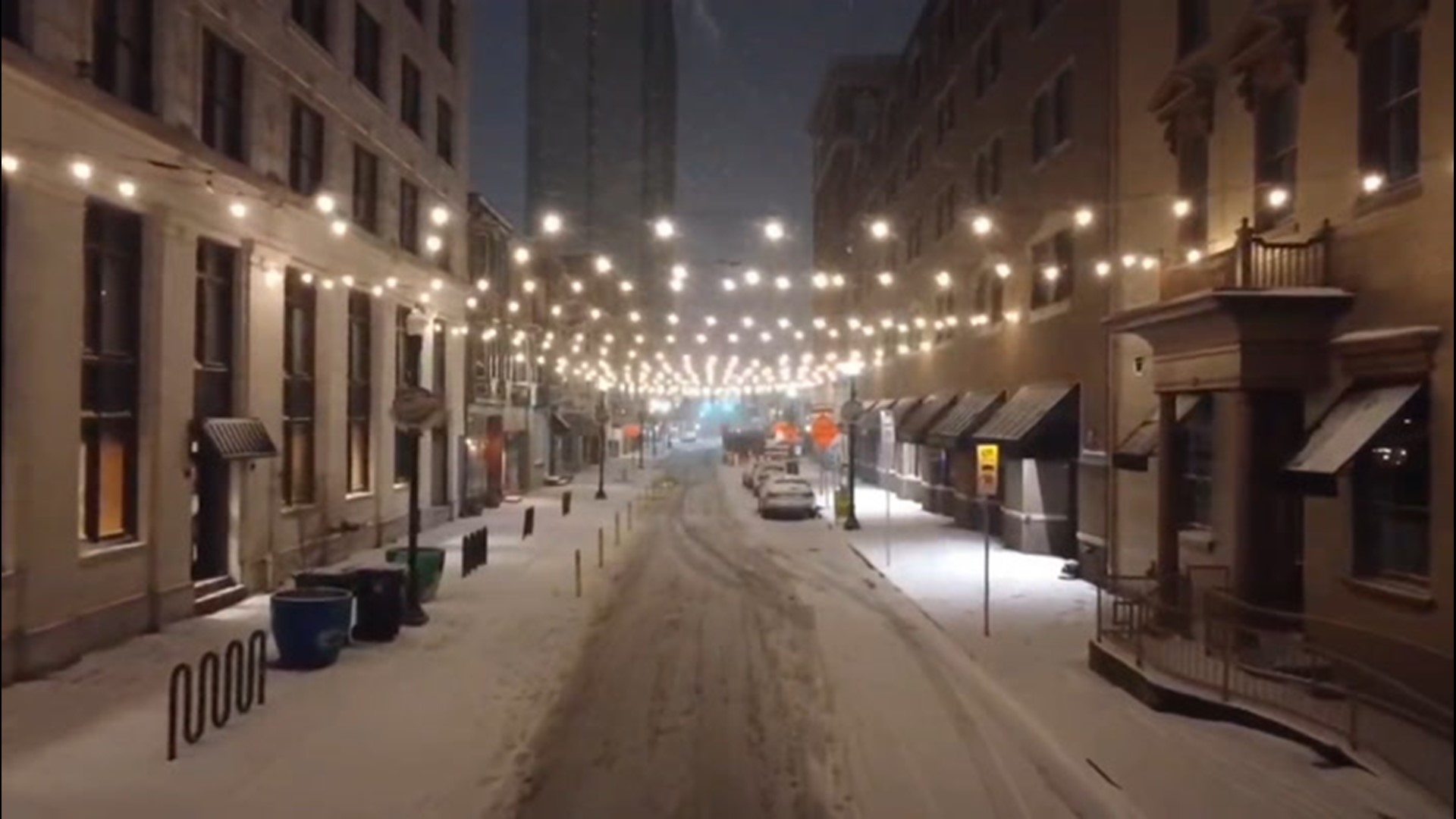 A winter storm hits Harrisburg, Pennsylvania, on Jan. 31, as the city streets get buried under deep snow. This drone video captured by Kyle Bower shows the winter scenery.