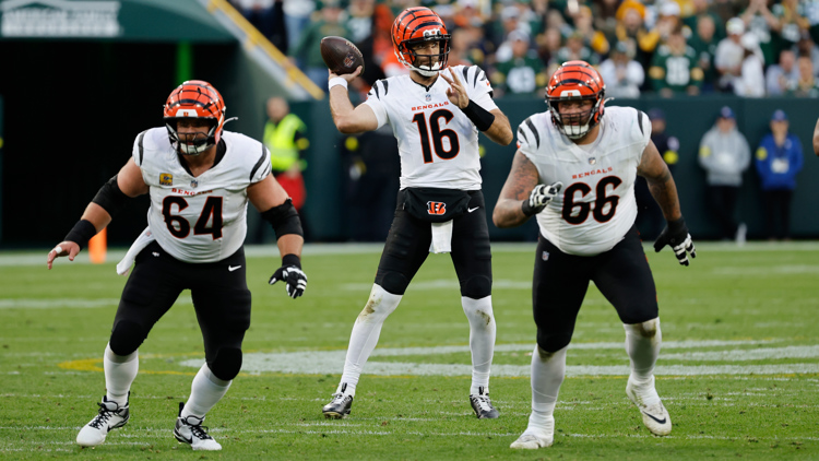 Joe Flacco's strong second half in Cincinnati debut gives slumping Bengals reason for hope