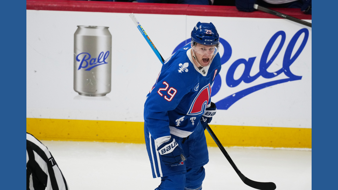 Avs forward Nathan MacKinnon becomes 1st to 50 goals this season with early score against Canucks