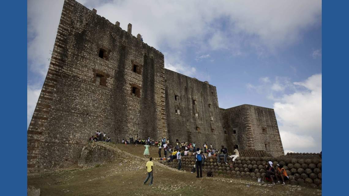 Министерство культуры Гаити уволило двух чиновников после давки, в результате которой погибли 25 человек