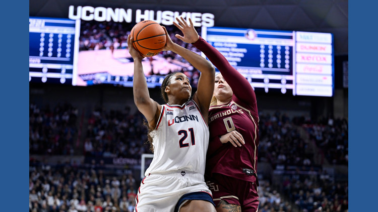 No. 1 UConn's Sarah Strong begins season as AP national player of the week