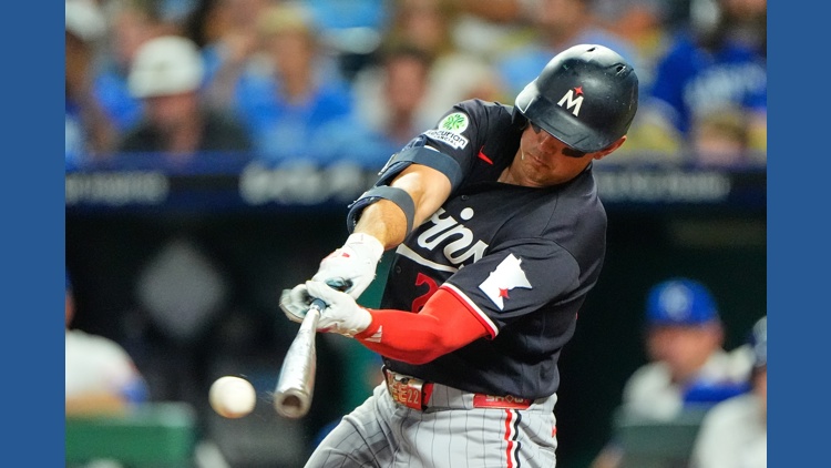 Brooks Lee's 2-run single in 8th lifts Twins to 4-3 win over Royals