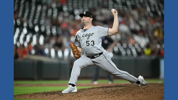 Pirates acquire Brandon Eisert, Jacob Gonzalez from White Sox in a trade that includes a draft pick