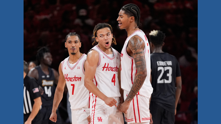 No. 1 Houston leapfrogs Purdue in AP Top 25 despite fewer first-place votes; Arizona up to No. 5