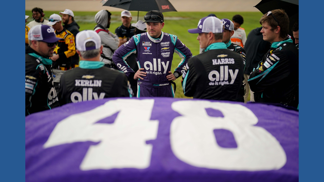Battling vertigo, NASCAR driver Alex Bowman says 'I'm as close to 100% as I'm going to get"