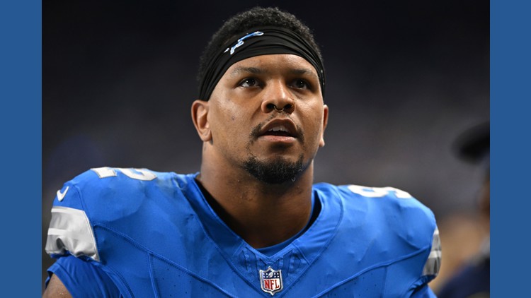 Chicago Bears defense lineup restructuring Marcus Davenport signing