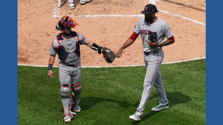 Red Sox arrive 2 hours before scheduled game vs. Mets after team plane problems in Chicago