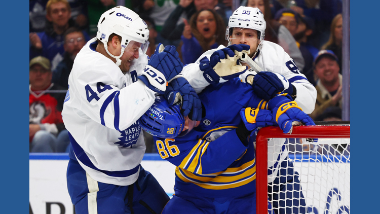 Jack Quinn scores in regulation and shootout in the Sabres' 3-2 win over the Maple Leafs