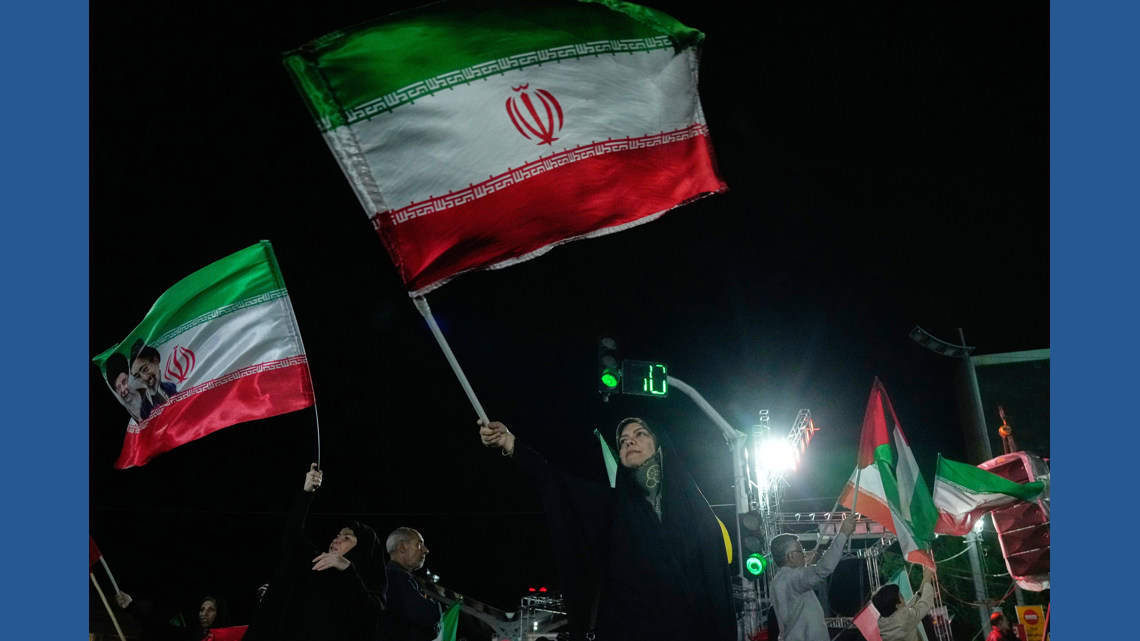 Iran offers to end chokehold on Strait of Hormuz and asks US to end ...