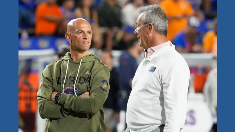 Florida to induct former coach Urban Meyer into the team's ring of honor next season
