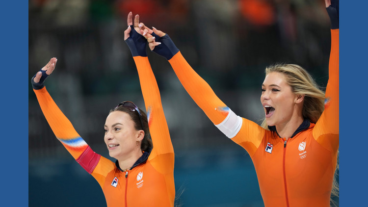 Femke Kok beats Jutta Leerdam in speedskating's 500 and adds an Olympic title to her world record