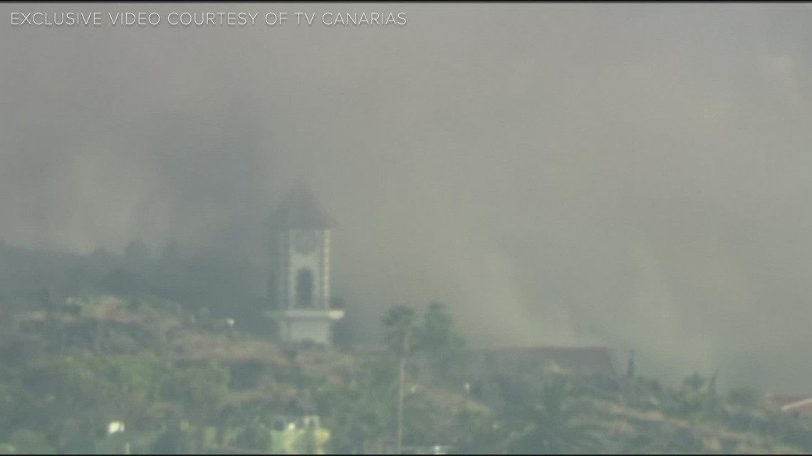 Video: Spain church tower collapses from volcano lava - Vimarsana News