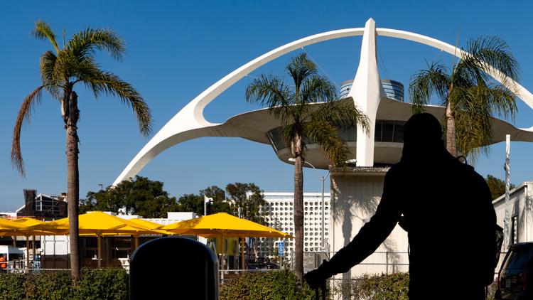 Fauci: US identifies first omicron variant case