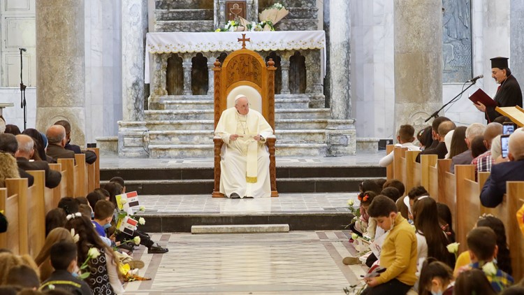 Where Islamic extremists ruled, pope calls on Christians to forgive and rebuild