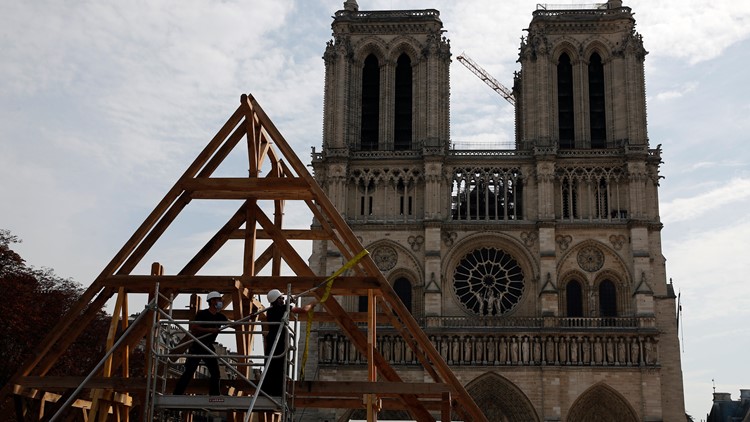 Christmas Eve concert held in Notre Dame Cathedral for first time since fire