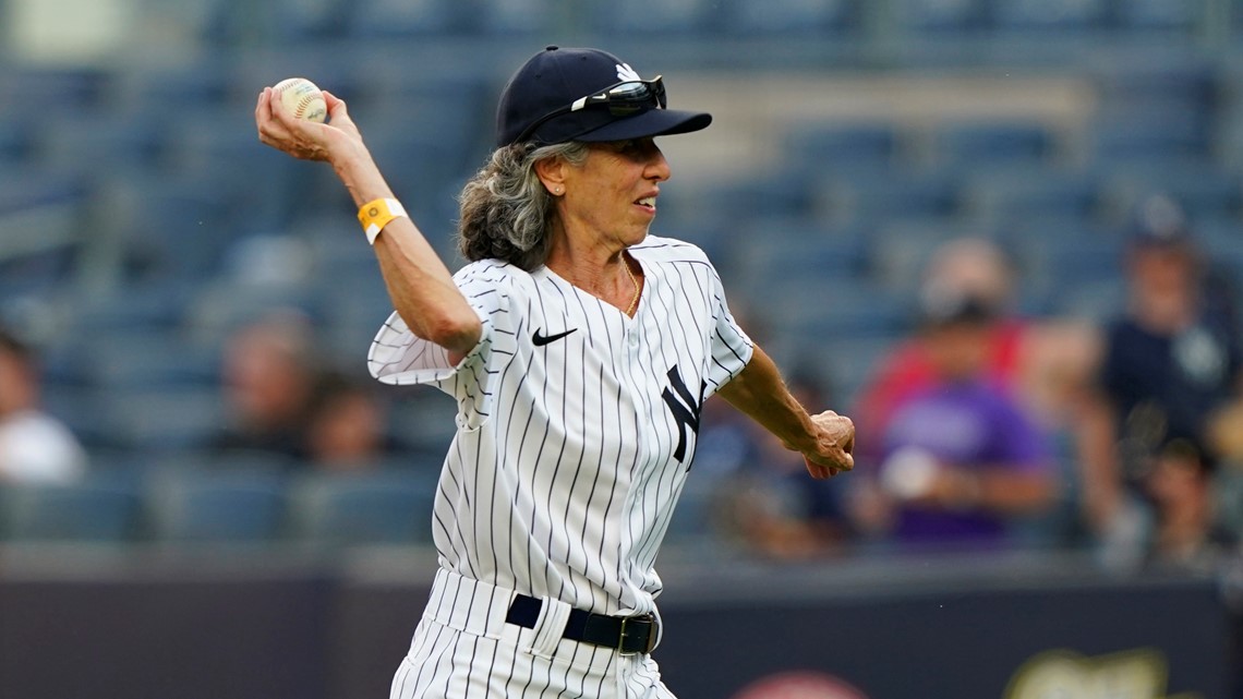 in 1961, Gwen Godman was rejected to be the new York Yankees