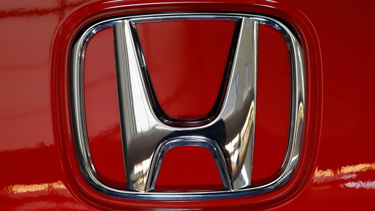 Honda changing course, will build its own electric vehicles