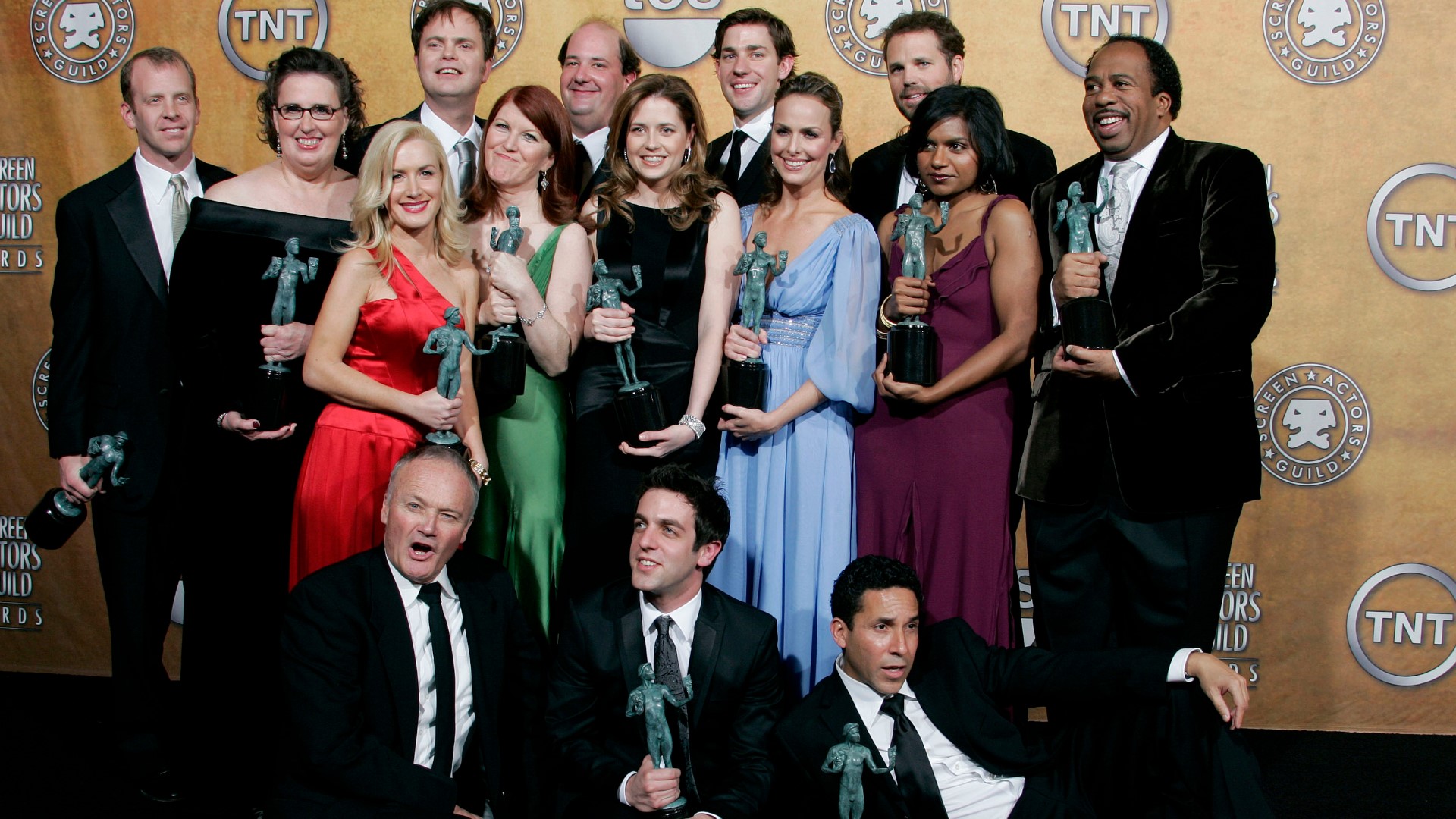 The Office cast reunites for Zoom wedding on John Krasinski show | wnep.com