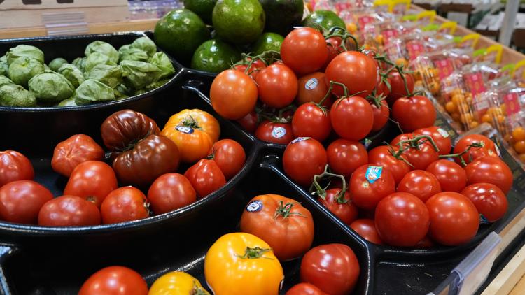 A parasitic outbreak causing ‘explosive’ diarrhea is spreading. Which foods are safest to eat?