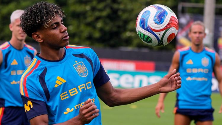 Is Spain's Lamine Yamal playing during World Cup opener?