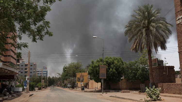 Konvoi AS diserang saat pertempuran berlanjut di Sudan