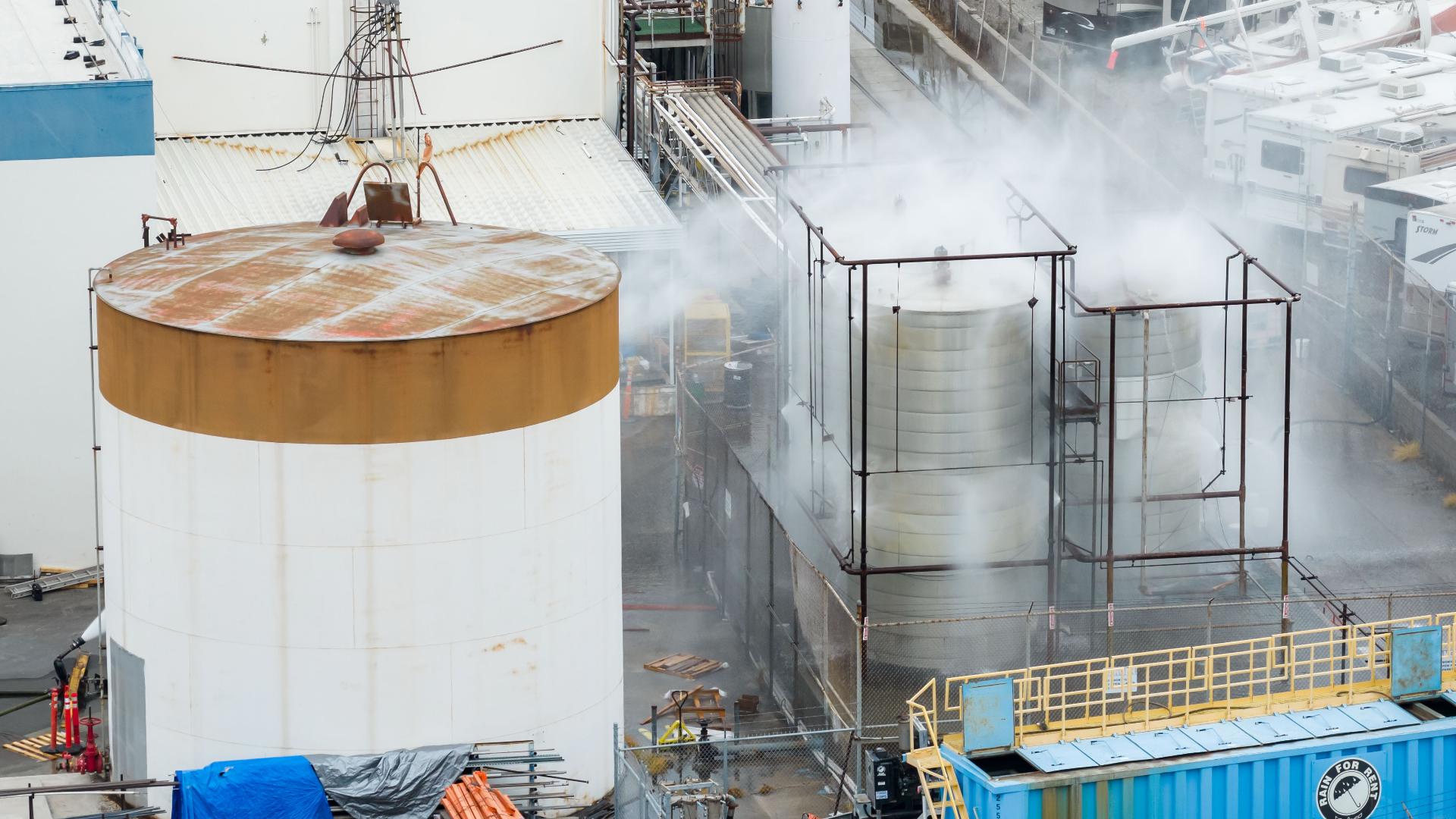fox43.com - DYLAN LOVAN (Associated Press) - Damaged chemical tank in California still at risk of exploding. Here's the latest on the response.