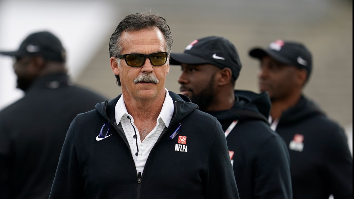 USFL makes a midseason rule change for Jeff Fisher, who could not change  his point-after attempt option last week – Football Zebras