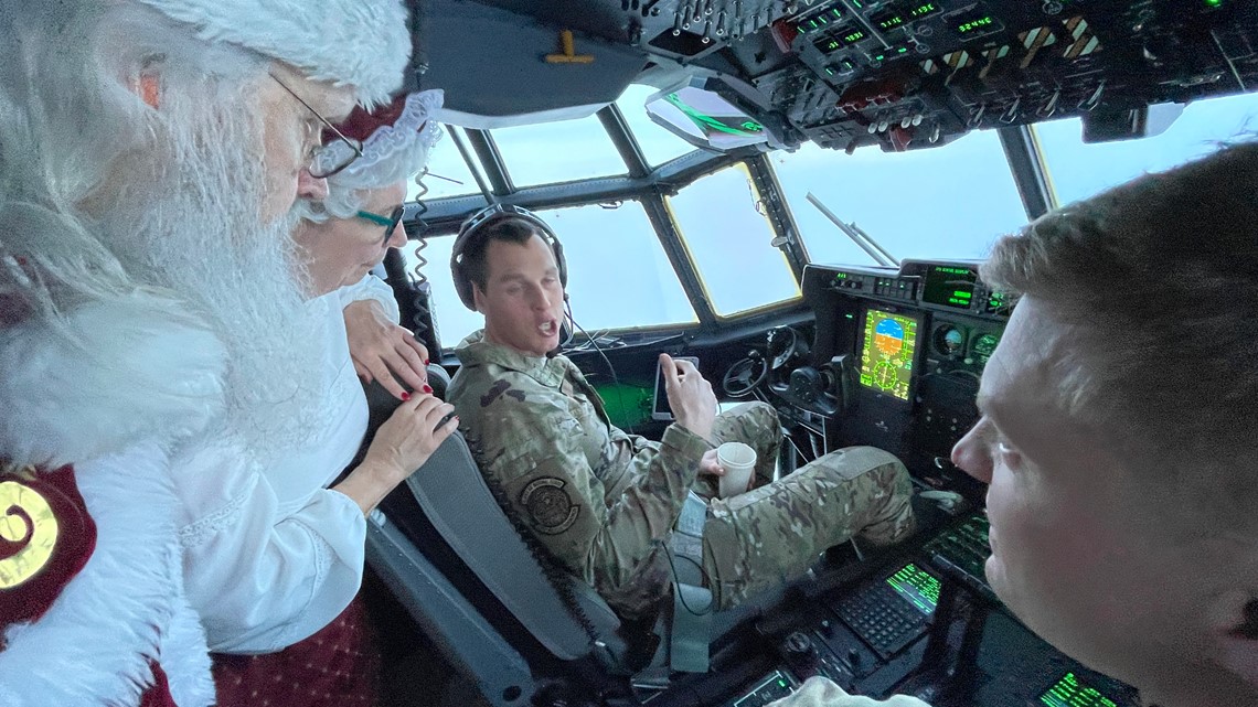 Santa brings holiday joy to remote Alaskan villages - Vimarsana News