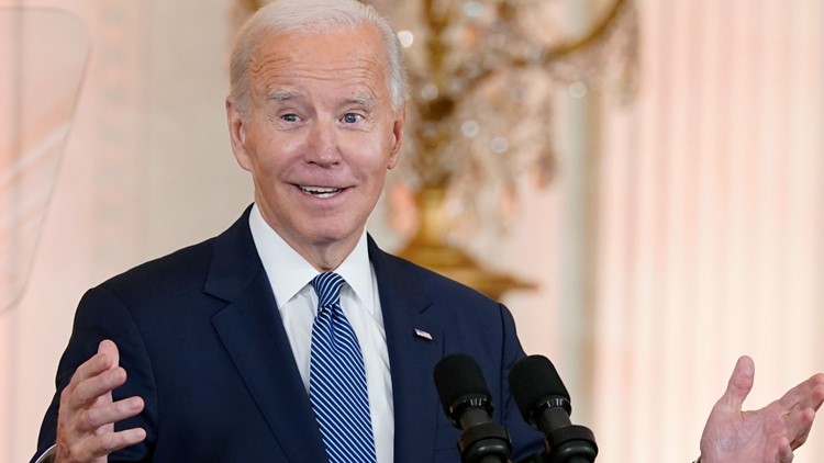 Biden to get updated COVID-19 booster shot, promote vaccine Biden to get updated COVID-19 booster shot, promote vaccine