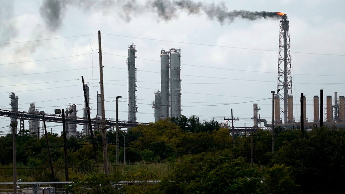 EPA changes sides, joins ethanol industry in court case - Vimarsana News