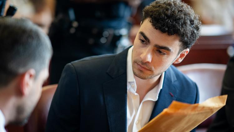Luigi Mangione will assert psychiatric defense in murder case in UnitedHealthcare CEO's killing