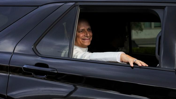Faithful gather to welcome Pope Leo back for Sunday blessing after cancer surgery