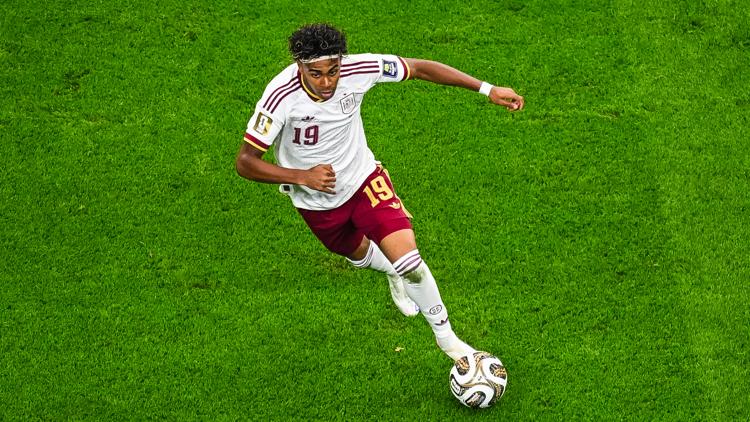 How old is Lamine Yamal? What to know about Spain's teenage World Cup star