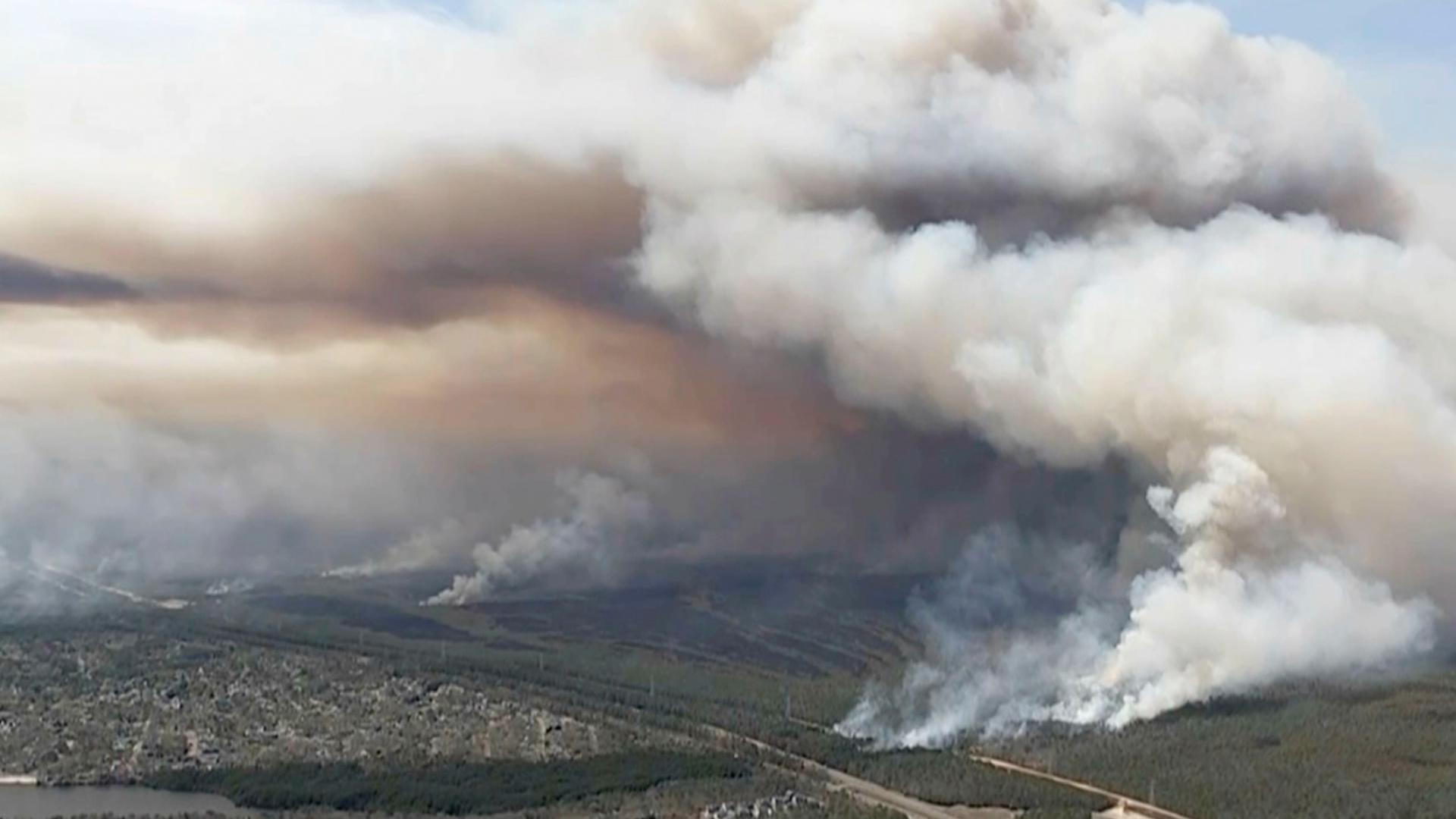 New Jersey wildfire: Man charged with arson after officials say he ...