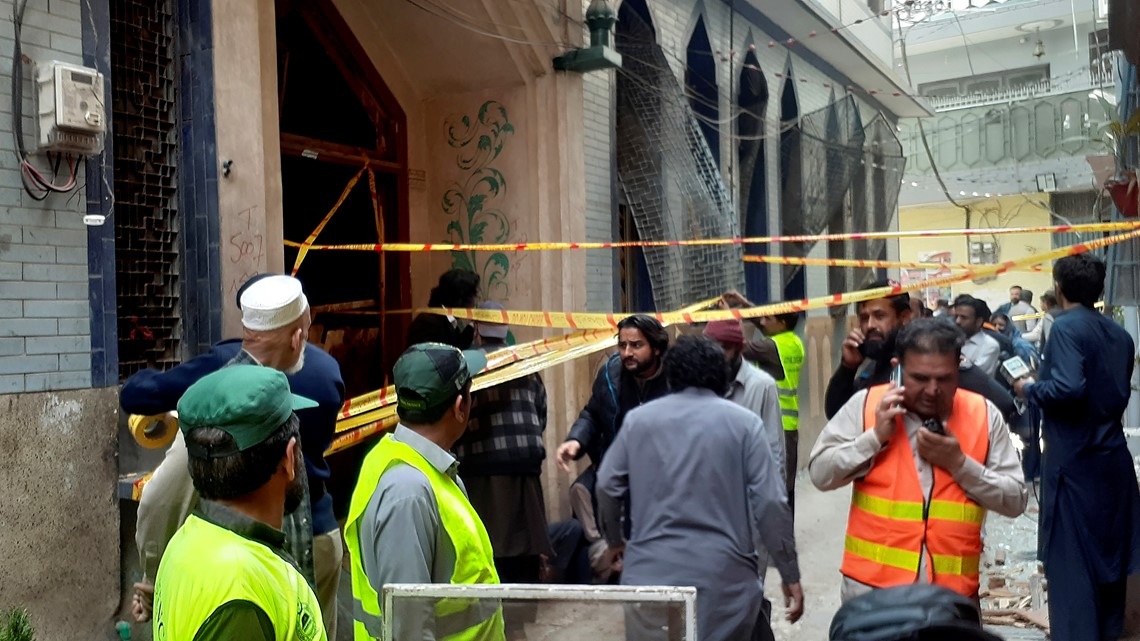 Pakistan suicide bombing kills dozens at Shiite mosque - Vimarsana News