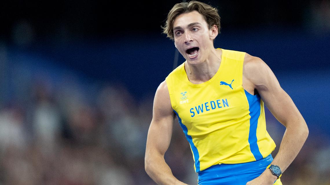 Mondo Duplantis breaks world record again in Olympic pole vault