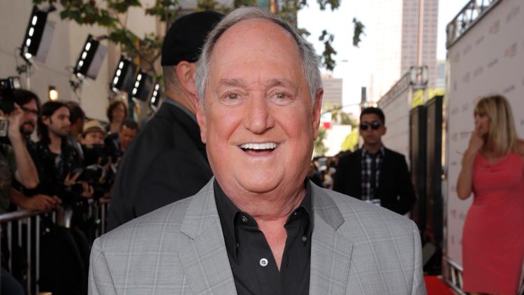Legendary singer Neil Sedaka dies at 86, family mourns 'incredible human being'
