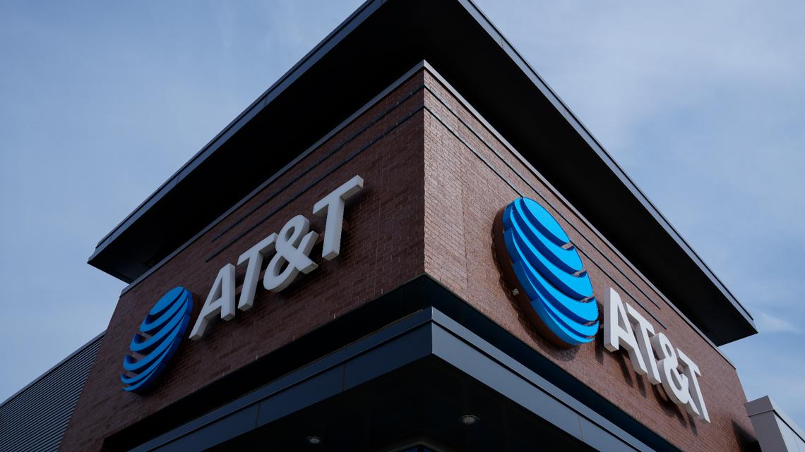 Is AT&T down? Customers report issues making calls - Vimarsana News