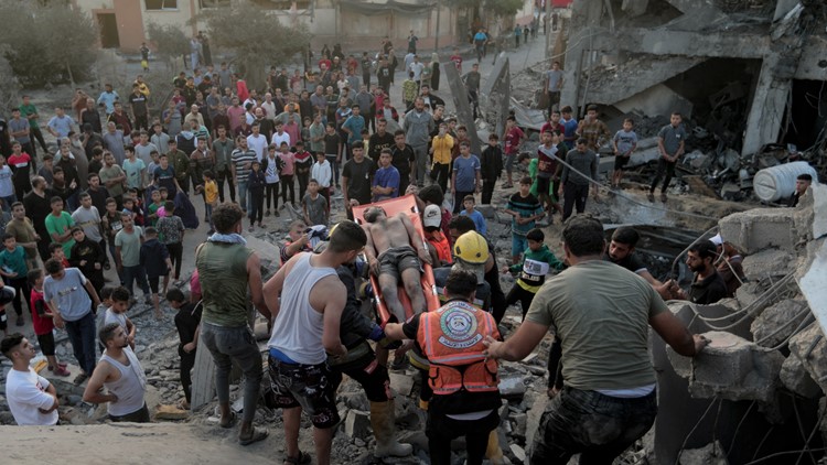 Hundreds killed in Israeli airstrike on Gaza City hospital, Health Ministry says