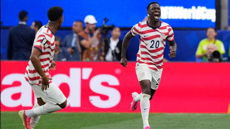 Did the U.S. beat Paraguay in their World Cup opener?