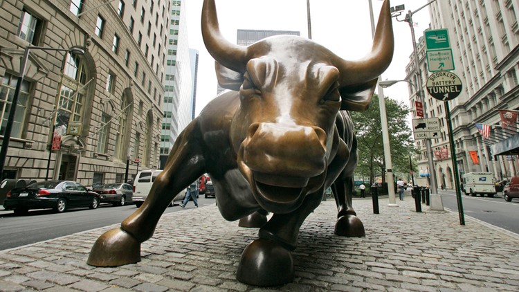 Forecast: Global economy rebounding, faces multiple threats