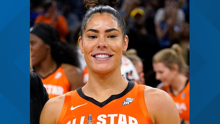 Tom Brady, Kelsey Plum Exchange Tweets After Las Vegas Wins WNBA Title