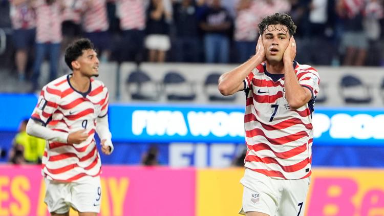 Team USA soccer player celebrates first World Cup goal by revealing wife's pregnancy