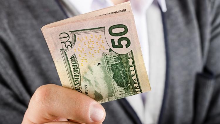 'Did I leave a tip?': Man mails $50 to California restaurant weeks after visit