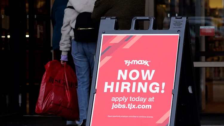 US jobless claims rise, but 4-week average remains lowest since 1969