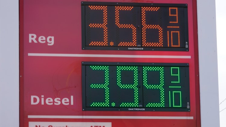 US consumer prices soared 6.8% in past year, most since 1982